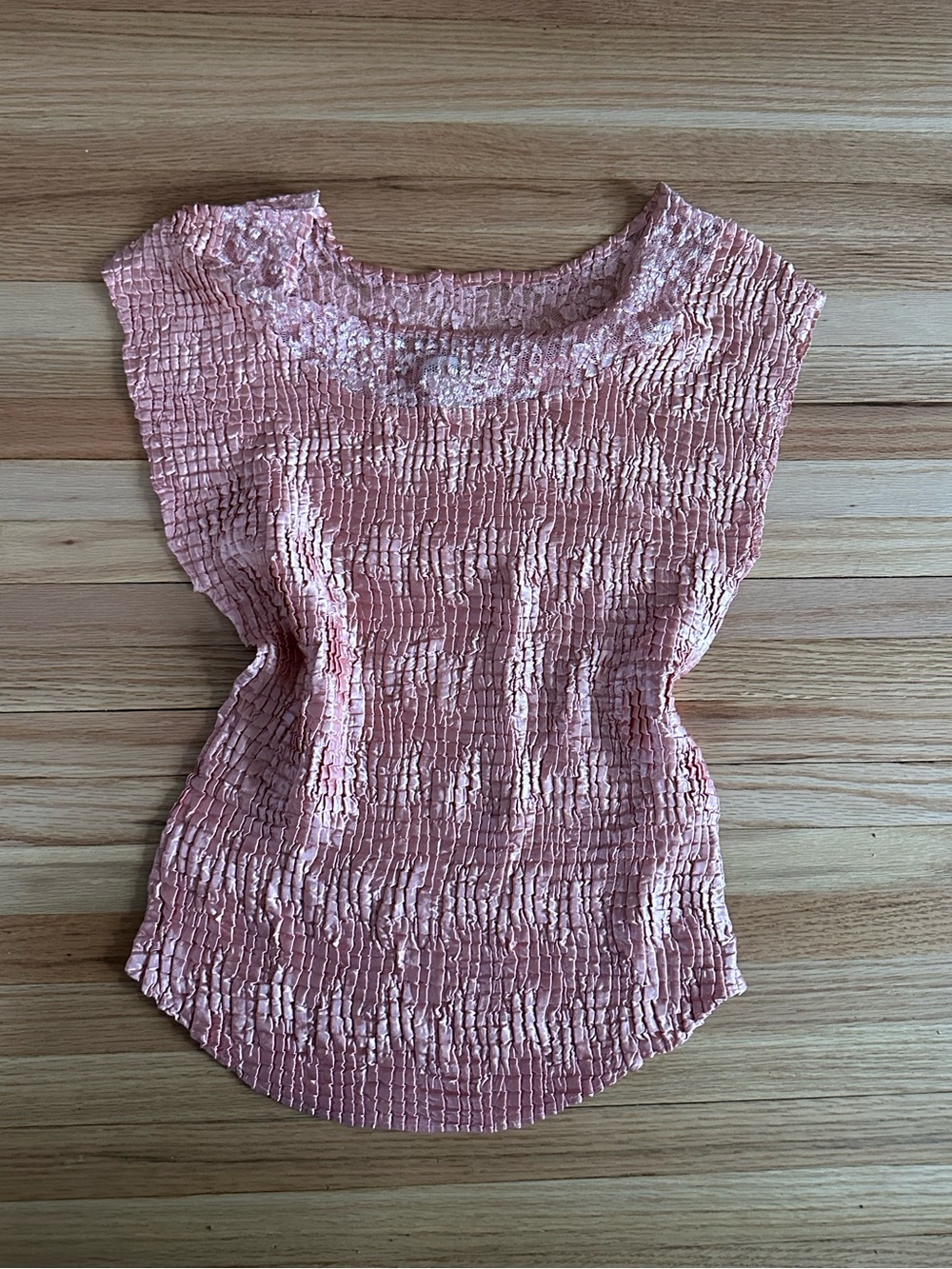 NICOLA Textured Dusty Champagne Pink Short Sleeve Top